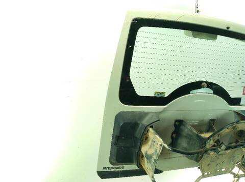 Foto 3ª: Portón Mitsubishi Montero 3.2 DI-D 4WD V98W V88W) [4M41] (2006)