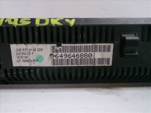 Foto 4ª: Consola Central Citroen C4 1.6 HDI 2004-2010 [9HY] (2005)