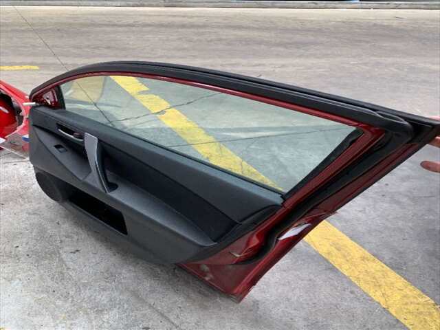 Foto 2ª: Puerta Delantera Derecha Mazda 3 2.2 DI150CV [R2] (2011)