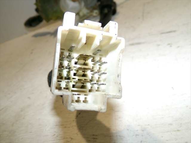 Foto 4ª: Mando Multifuncion Kia Carnival 2.9 CRDI 2001-2006 [J3] (2002)