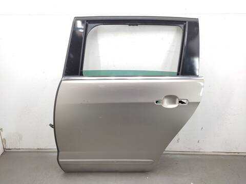 Puerta Trasera Izquierda Peugeot 5008 1.6 HDI 114CV 84KW