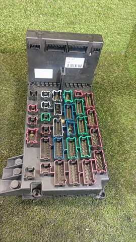 Caja Reles Fusibles Mercedes Clase ML 270 2.7 D DCI