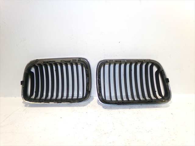 Foto 4ª: Rejilla Delantera Bmw Serie 3 316 1.6 G E36,1990-1998 [164E2] (1997)
