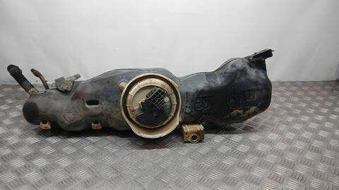 Foto 3ª: Deposito AdBlue Toyota Land Cruiser 2.8 D-4D GDJ150_ GDJ155_ GDJ150) 177CV 130KW [1GD] (2018)