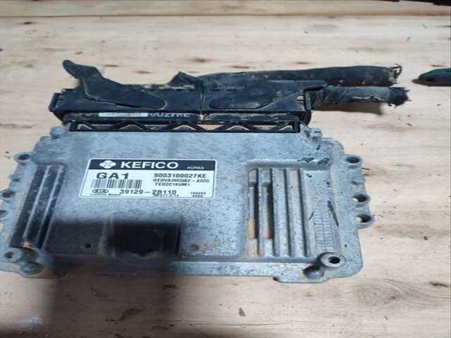 Foto 2ª: Centralita Motor ECU Kia Ceed VERSION INDEFINIDA ED) (2006)