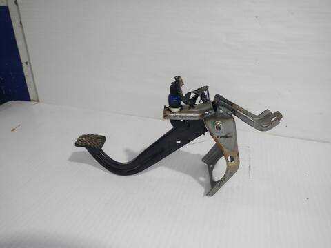 Foto 3ª: Pedal Freno Hyundai i20 ESSENCE MILD-HYBRID 100CV [G3LF  G3LE] (2020)