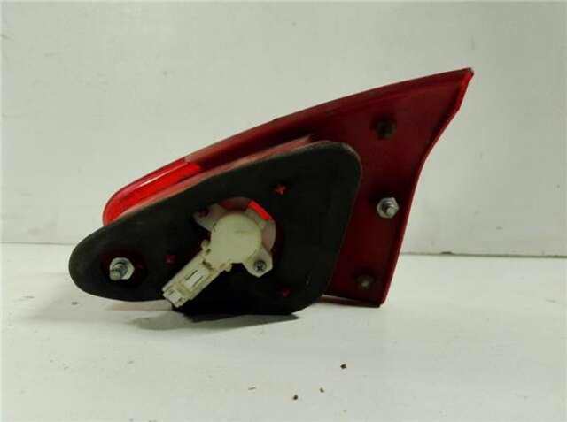 Foto 3ª: Piloto Trasero Izquierdo Alfa Romeo 147 1.6 16V (105 CV) [AR37203]
