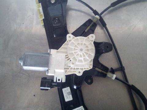 Foto 2ª: Elevalunas Eléctrico Delantero Derecho Ford Focus TITANIUM 125CV 92KW [M1DD] (2015)