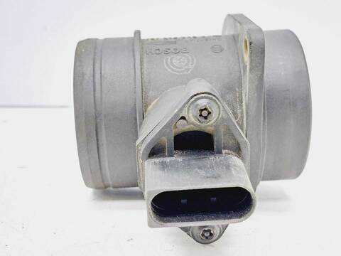 Foto 2ª: Caudalimetro Volkswagen Golf 1.9 TDI BERLINA 116CV 85KW [AJM] (1997)