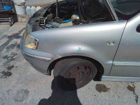 Foto 3ª: Aleta Delantera Izquierda Volkswagen Polo TRENDLINE BERLINA 75CV 55KW [AMF] (2000)