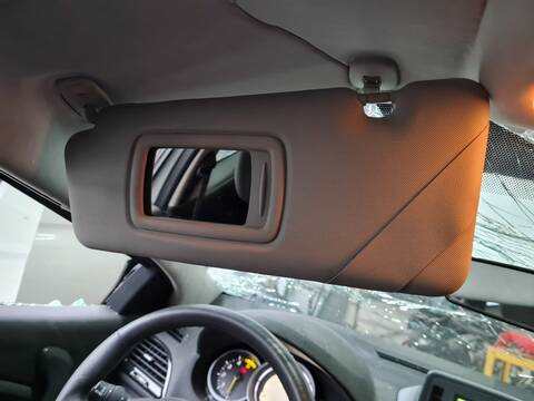 Parasol Izquierdo Renault Megane DYNAMIQUE III COUPE 110CV 81KW