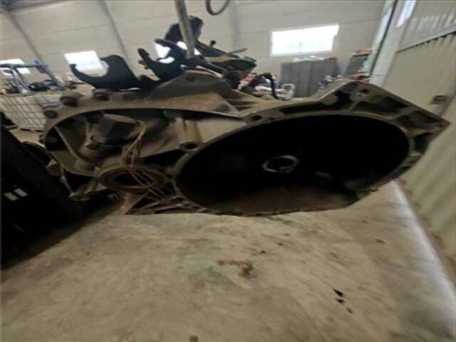 Foto 2ª: Caja Cambios Ford Tourneo 1.8 KOMBI CORTA [1.8 LTR. - 66 KW TDCI CAT] [HCPA]