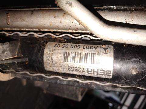 Foto 4ª: Radiador Motor Mercedes Clase C 160 220 CDI 209.308) COUPE 150CV 110KW