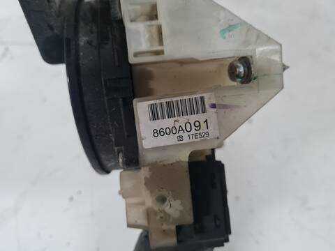 Foto 3ª: Mando Multifuncion Mitsubishi L200 CABINA DOBLE INTENSE 4X4 136CV 100KW [4D56TD] (2007)