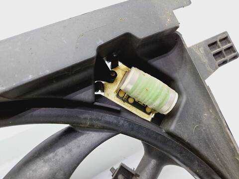 Foto 4ª: Electroventilador Opel Corsa ´´111 YEARS´´ 86CV 63KW [A12XER] (2010)