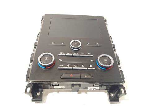 Foto 3ª: Pantalla Multifuncion Renault Megane 1.5 BLUE DCI 115 B9A6) HATCHBACK 116CV 85KW IV HATCHBACK B9A/M/N_) [K9K872] (2019)