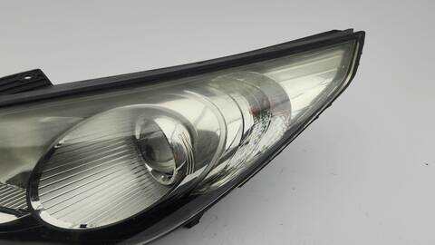 Foto 3ª: Faro Izquierdo Hyundai ix35 1.7 CRDI 116CV 85KW (2012)