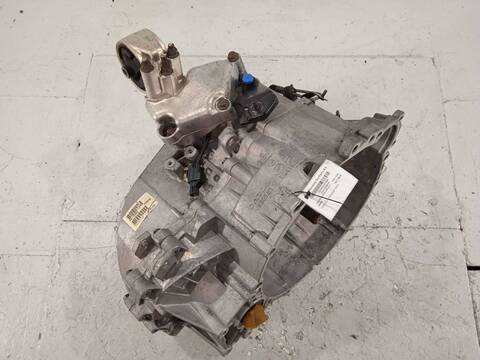 Foto 2ª: Caja Cambios Volvo V40 2.0 T 160CV 118KW FAMILIAR [B4204T] (1999)