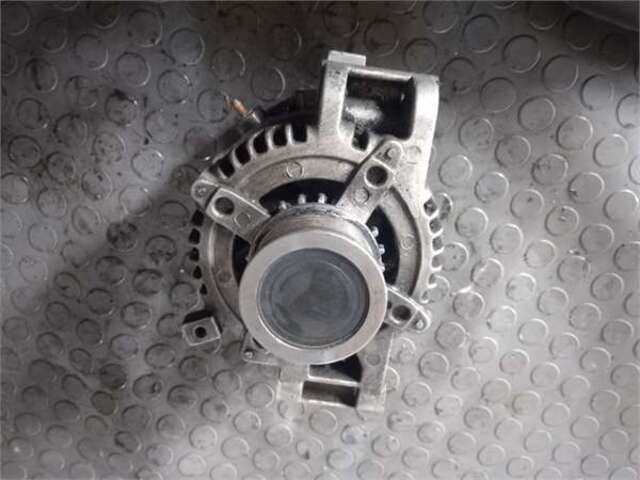 Foto 2ª: Alternador Toyota Corolla 2.2 D-4D SPORT [2.2 LTR. - 130 KW D-CAT] [2AD-FHV]