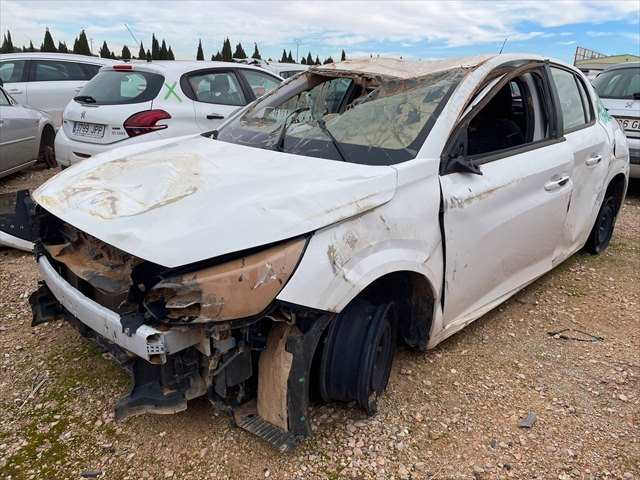 Mangueta Delantera Izquierda Peugeot 208 1.5 HDI 102cv