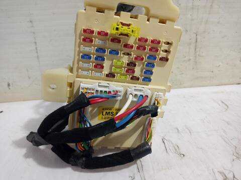 Foto 2ª: Caja Reles Fusibles Hyundai ix35 2.0 CRDI 4WD 136CV [D4HA] (2009)