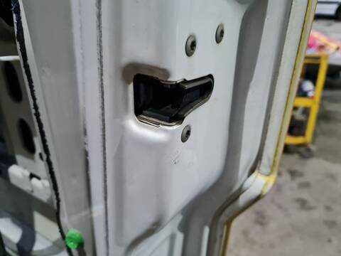 Cerradura Puerta Delantera Derecha Mercedes Sprinter 310/313/316 CDI 906.631/633/635/637) 95CV 70KW CAJA CERRADA