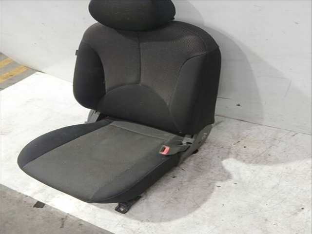 Foto 2ª: Asiento Delantero Derecho Kia Rio 1.5 CRDI 110CV 81KW [D4FA] (2006)