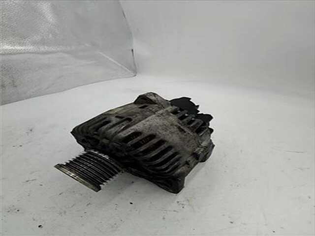 Foto 3ª: Alternador Renault Scenic 1.9 GRAND LUXE PRIVILEGE [1.9 LTR. - 88 KW DCI DIESEL] (JM)(2003-_) [F9Q 812]