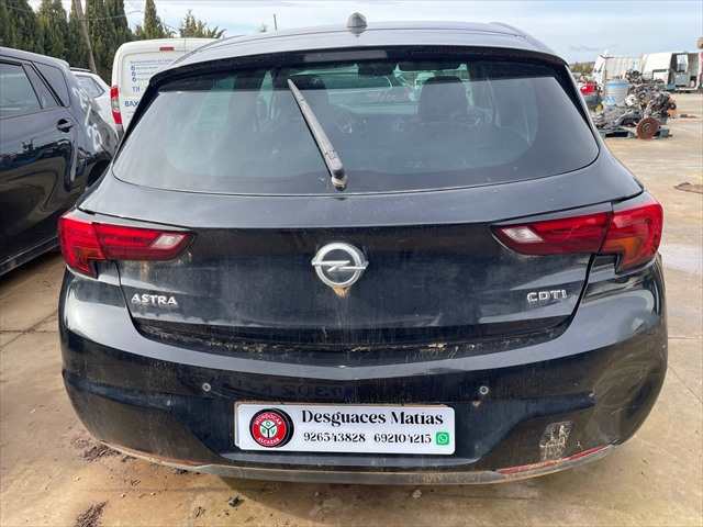 Foto 3ª: Paragolpes Trasero Opel Astra 1.6 CDTI 136cv [B16DTH] (2018)