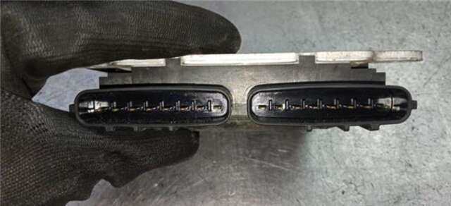 Foto 3ª: Centralita Motor ECU Opel Vectra 3.0 ELEGANCE [3.0 LTR. - 130 KW V6 CDTI CAT (Y 30 DT - LB5)]