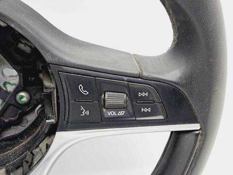 Foto 3ª: Volante Alfa Romeo Stelvio EXECUTIVE 4WD 209CV 154KW [55271838] (2017)