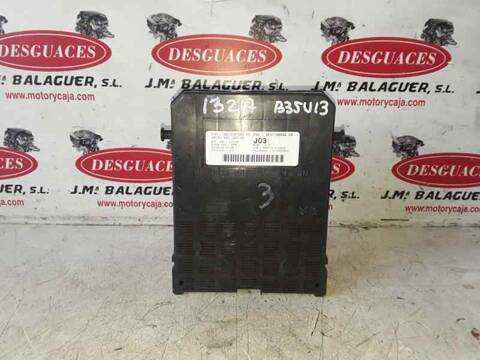 Foto 2ª: Caja Reles Fusibles Peugeot 307 VERSION INDEFINIDA (2001)