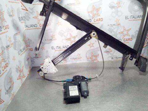 Foto 3ª: Elevalunas Manual Trasero Derecho Audi A4 2.0 TDI 16V 103KW) BERLINA 140CV [BLB] (2006)