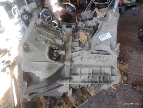 Foto 2ª: Caja Cambios Ford Focus EDDC BERLINA (1999)