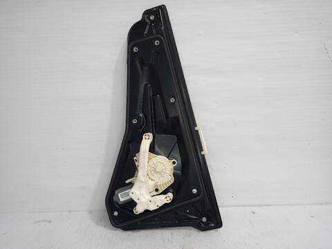 Elevalunas Manual Trasero Derecho Land Rover Discovery TDV6 HSE AUT. 245CV