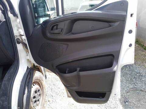 Foto 2ª: Tapizados Cartoneras Iveco Camion D 35S12 [F1AGL411XE] (2021)