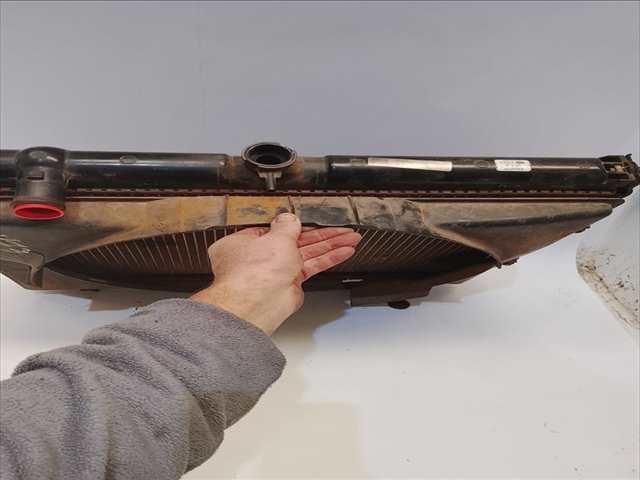 Foto 4ª: Radiador Motor Hyundai Galloper 2.5 DIESEL 4997 BFV [D/D4BH] (2001)