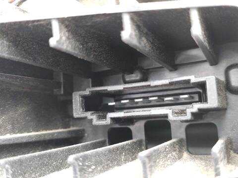 Foto 3ª: Piloto Trasero Derecho Skoda Octavia 1.6 TDI 105CV 77KW [CLHA] (2015)