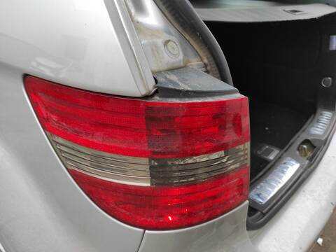 Piloto Trasero Izquierdo Mercedes Clase B 150 640941