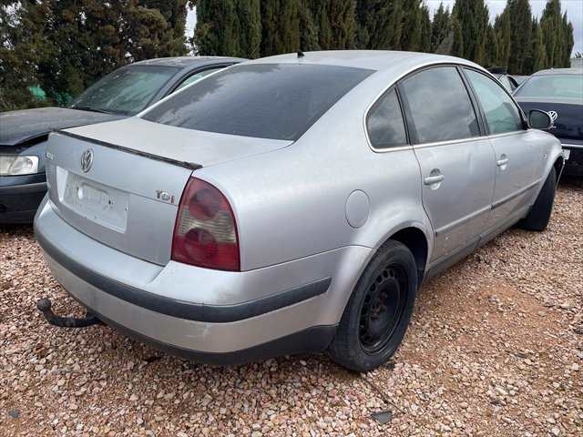 Foto 3ª: LLanta Aleacion Volkswagen Passat 1.9 TDI 130cv [AVF] (2002)