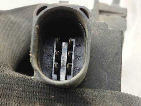 Foto 2ª: Cerradura Puerta Trasera Derecha Volkswagen Passat BERLINA 102CV 75KW (2000)