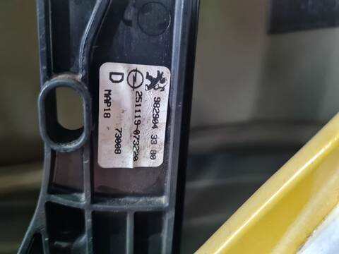 Foto 3ª: Elevalunas Eléctrico Delantero Derecho Peugeot 208 ACTIVE 75CV 55KW [HM05] (2020)