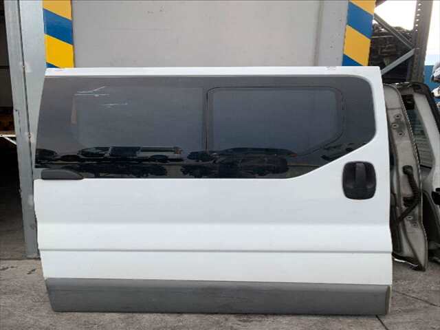 Puerta Lateral Corredera Derecha Nissan Primastar 2.0 DCI 115CV 0CV
