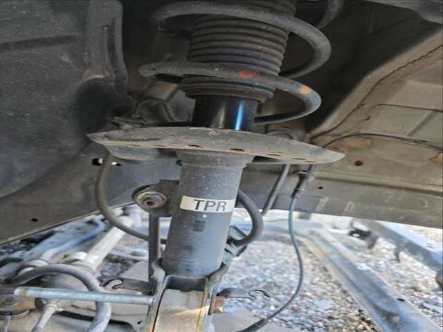 Amortiguador Delantero Derecho Nissan Juke HRA2DDT