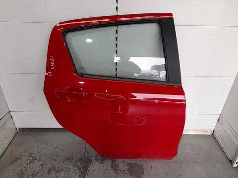 Puerta Trasera Derecha Toyota Yaris 1.0 KSP130) 72CV 53KW