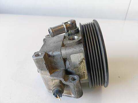 Foto 3ª: Bomba de Direccion Ford Focus FYDB BERLINA (2003)
