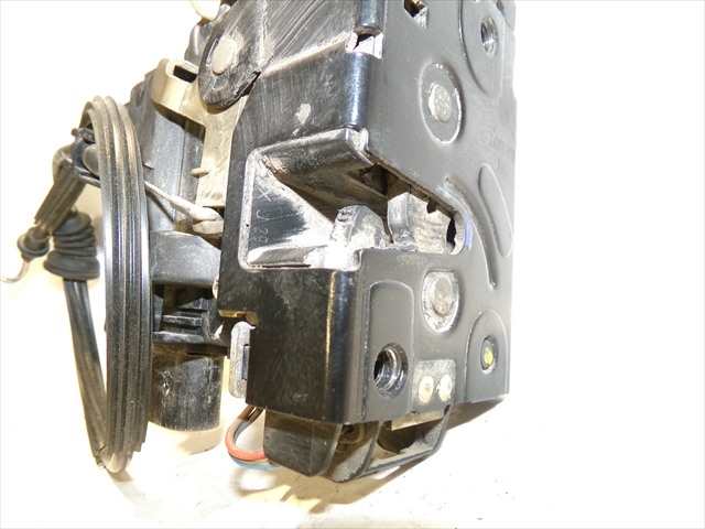 Foto 2ª: Cerradura Puerta Delantera Derecha Volkswagen Beetle 2.0 G 1998-2005 [AQY] (2000)