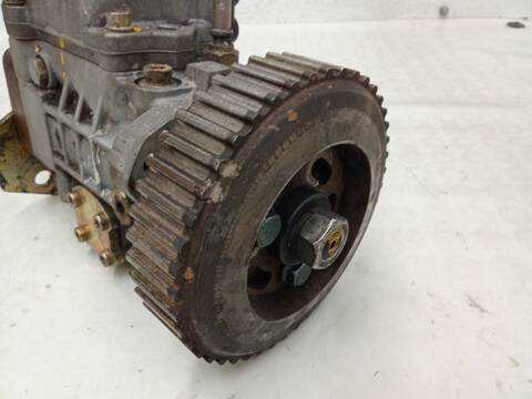 Foto 4ª: Bomba Inyeccion Volkswagen Golf 1.9 TDI 4MOTION 90CV 66KW [AGR] (1998)