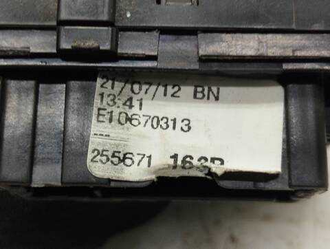 Foto 2ª: Mando Multifuncion Renault Clio 1.5 DCI 90CV 66KW [K9K B6] (2012)