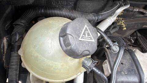 Foto 3ª: Deposito Expansion Peugeot 5008 BHZ (2016)